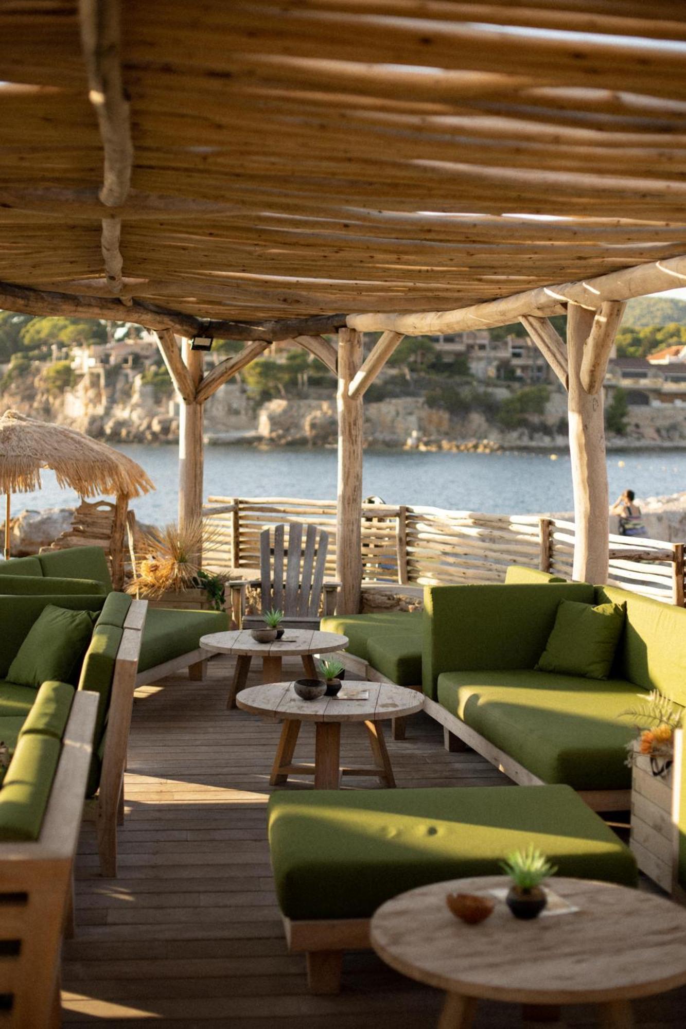 Hotel Plein Large Bandol Exterior photo